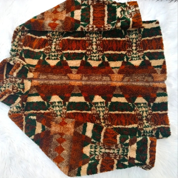 Vintage Dona Lucci Faux Fur  Coat Size Large Zip up Aztec Styling - Picture 1 of 9